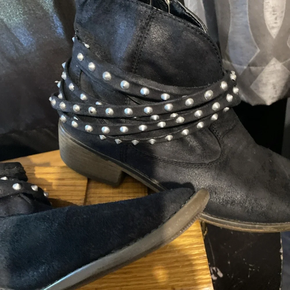 Mossimo Supply Co Studded Chuka Ankle Rocker Boots Faux Shade Womens 9 - Picture 3 of 8